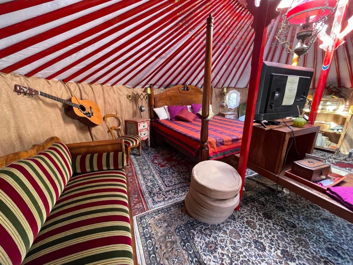 Crazy Lounge Bnb Aigle Dış mekan fotoğraf